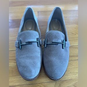 Franco Sparto Suede Loafer. Size 6. Gently worn.